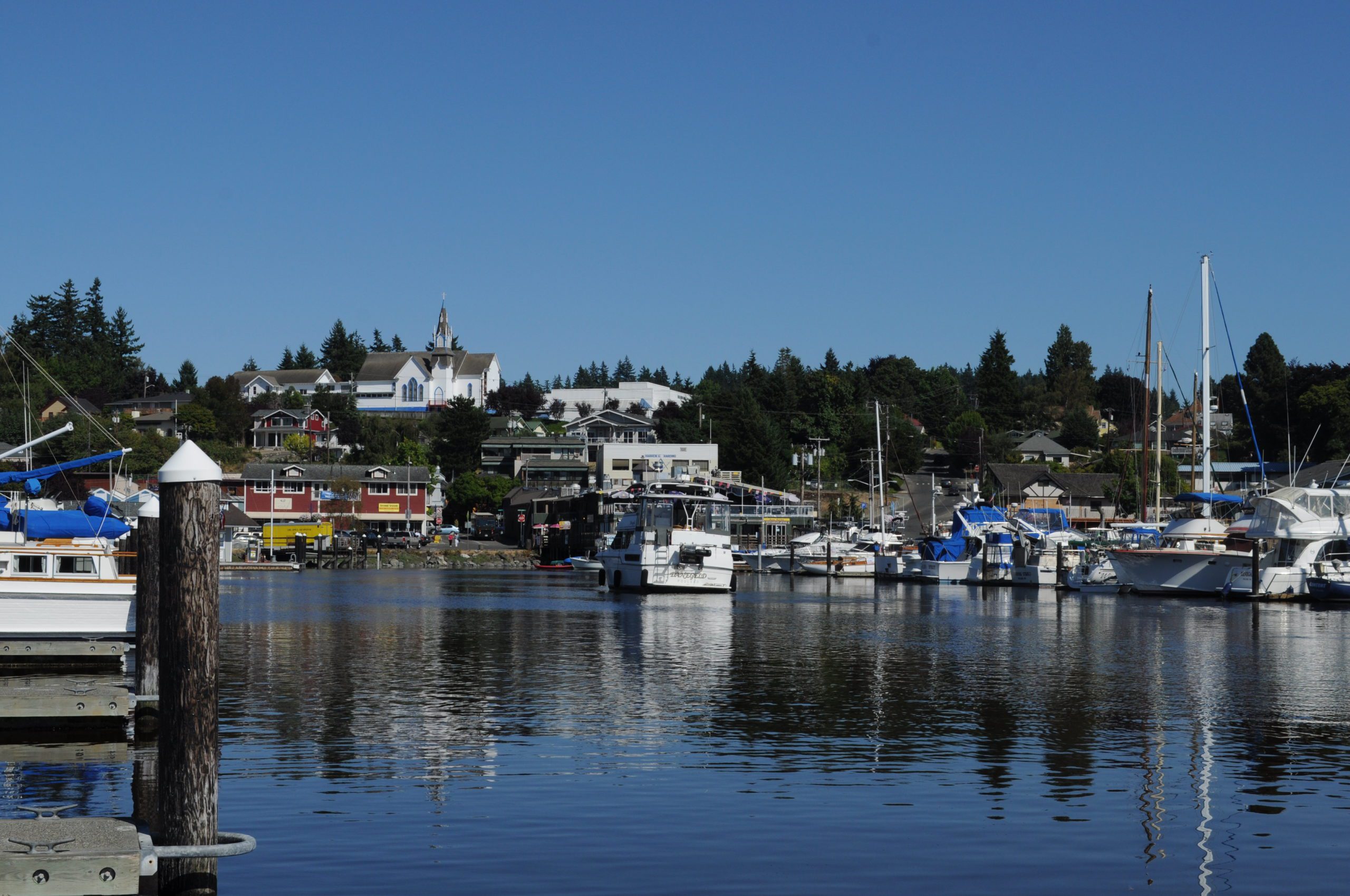 We make moving simple, fast, and stress-free for families and businesses across Poulsbo